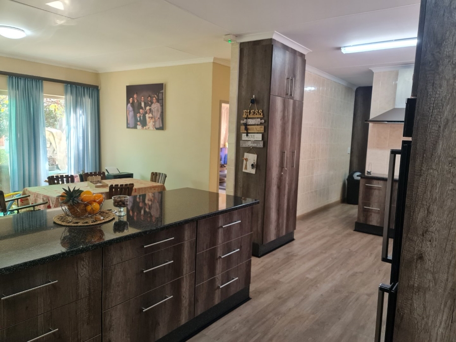 4 Bedroom Property for Sale in Protea Park North West